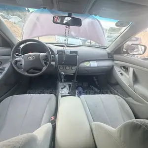 Toyota Camry LE 4dr Sedan (2.5L 4cyl 6A) 2011 Burgundy