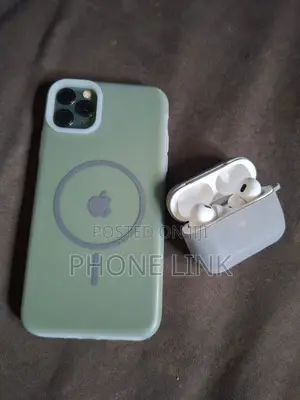 New Apple iPhone 11 Pro Max 64 GB Green