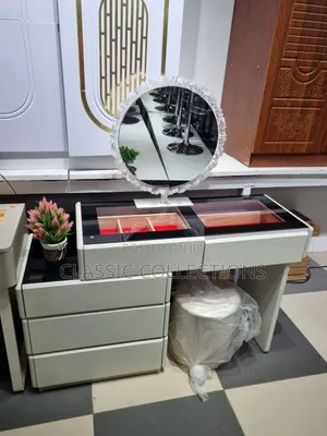Modern Dressing Table Set With Glass Top Vanity, Jewellery Organizer