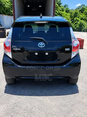 Toyota Aqua 2013 Black