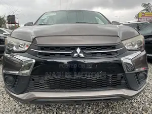 Mitsubishi Outlander SE AWC 2018 Brown