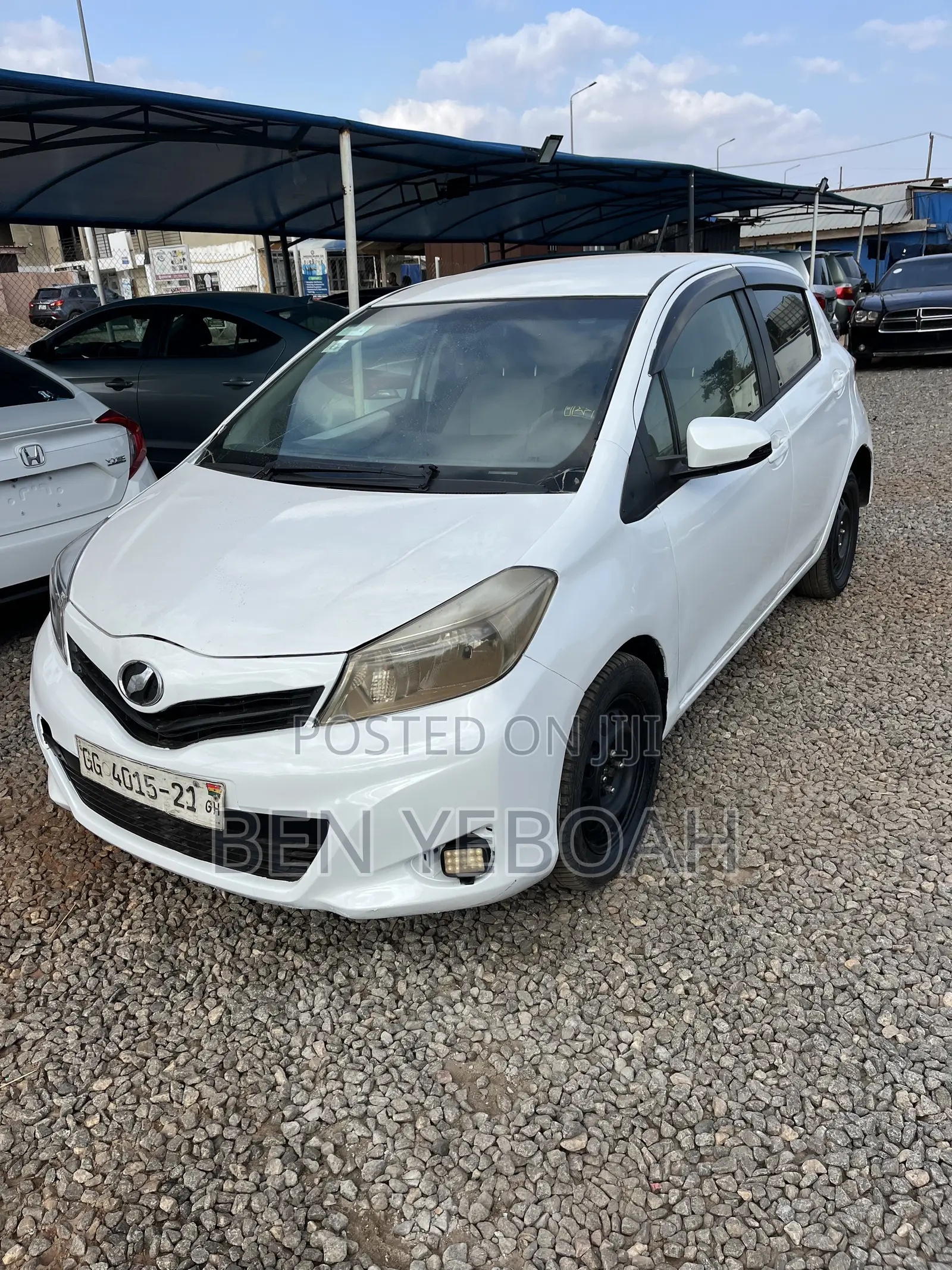 Toyota Vitz 1.5 FWD 3dr 2013 White