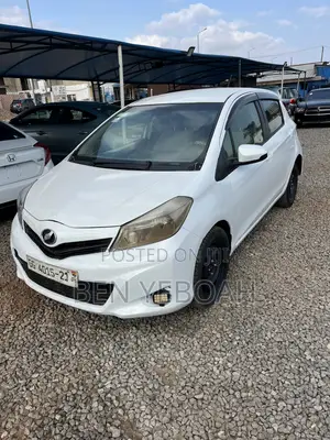 Toyota Vitz 1.5 FWD 3dr 2013 White
