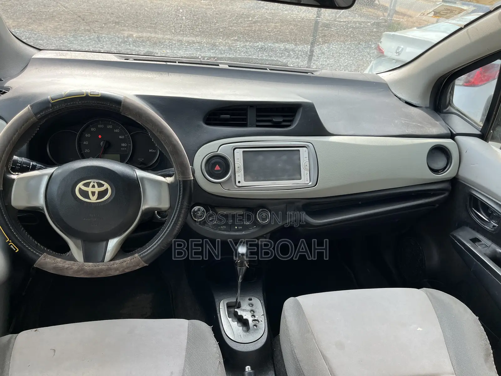 Toyota Vitz 1.5 FWD 3dr 2013 White