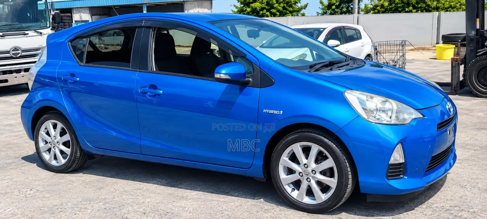 Toyota Aqua 2013 Blue