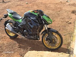 Kawasaki 2021 Black