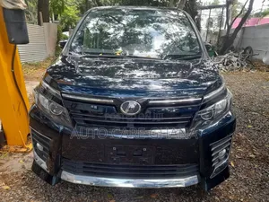 Toyota Voxy X 2WD 7-Seater 2015 Blue