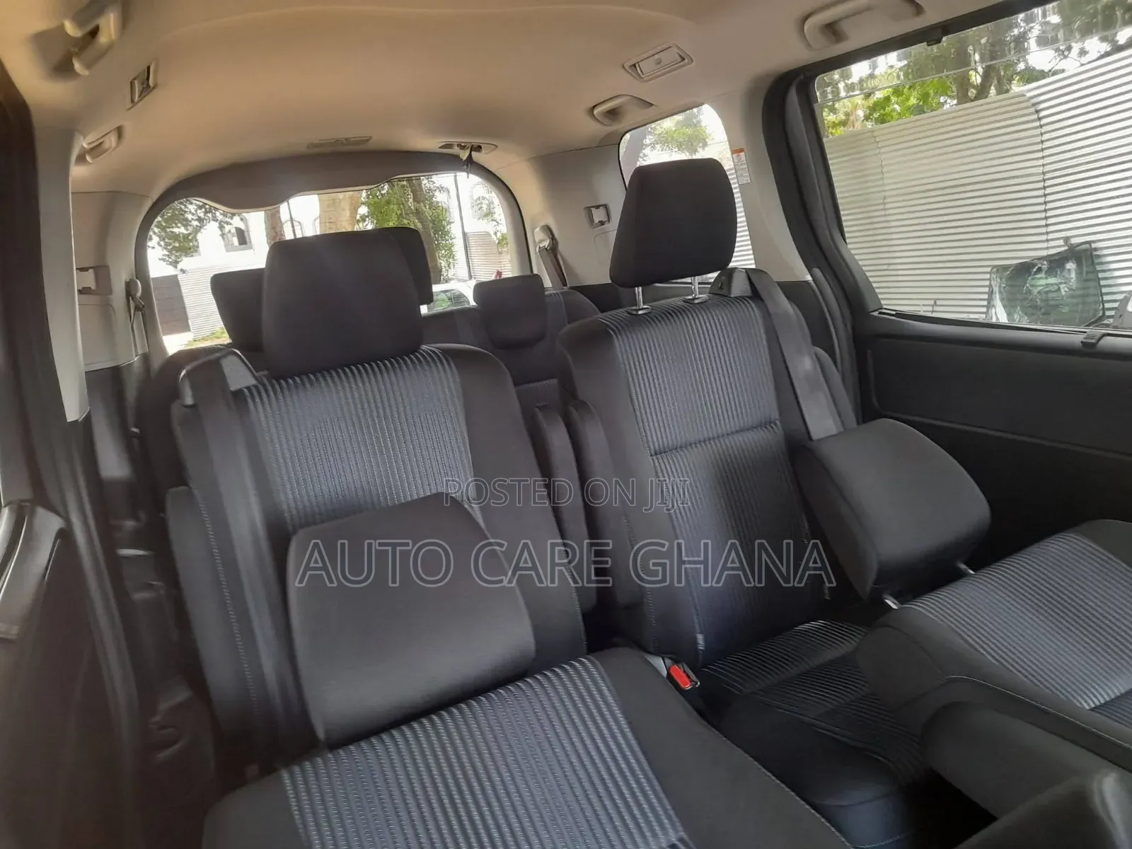 Toyota Voxy X 2WD 7-Seater 2015 Blue