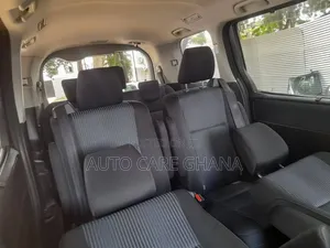 Toyota Voxy X 2WD 7-Seater 2015 Blue
