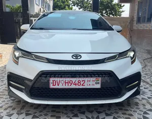Toyota Corolla SE 2020 White