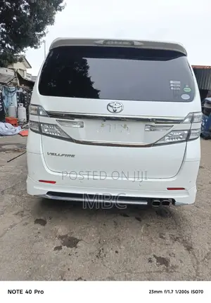 Toyota Vellfire 2013 White