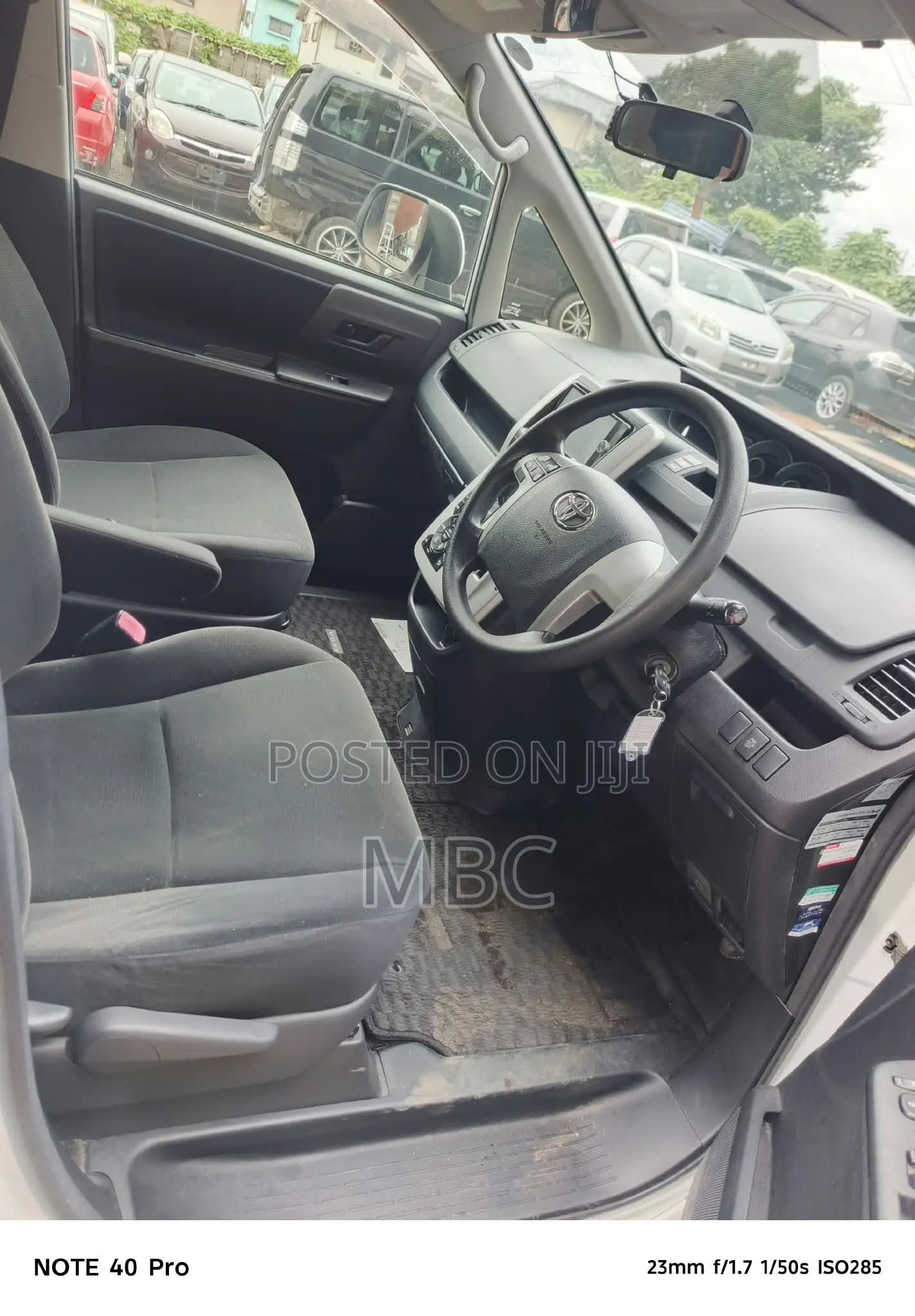 Toyota Voxy 2013 White