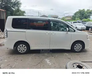 Toyota Voxy 2013 White
