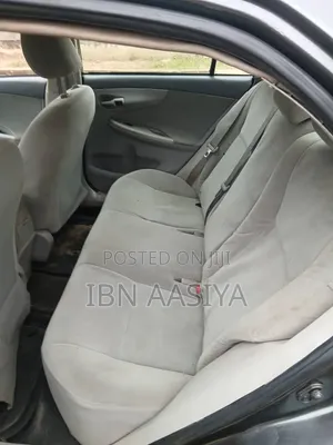 Toyota Corolla 2010 Red