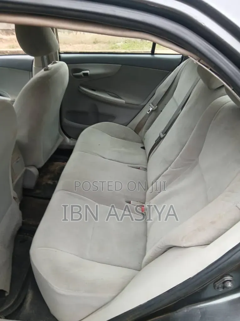Toyota Corolla 2010 Red