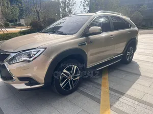 BYD Tang EV 2018 Beige