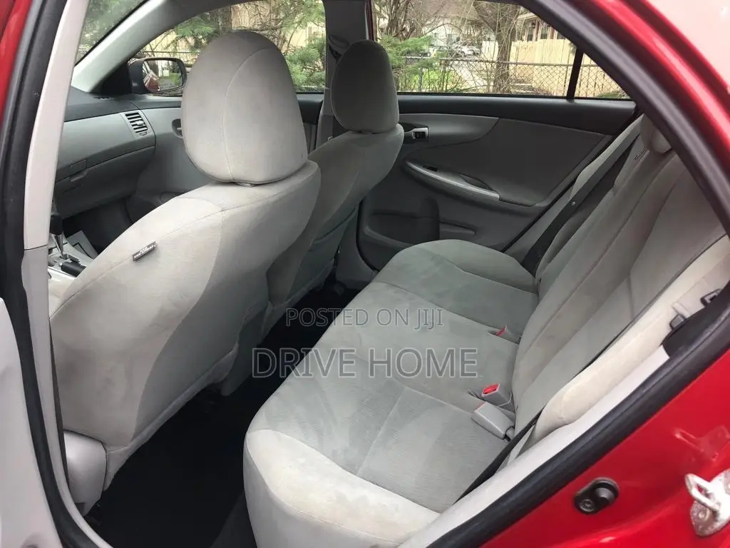 Toyota Corolla L 4-Speed Automatic 2013