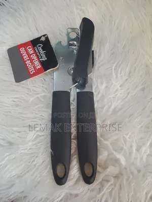 Manual Cooking Concepts Black Plastic Grip Can Opener.