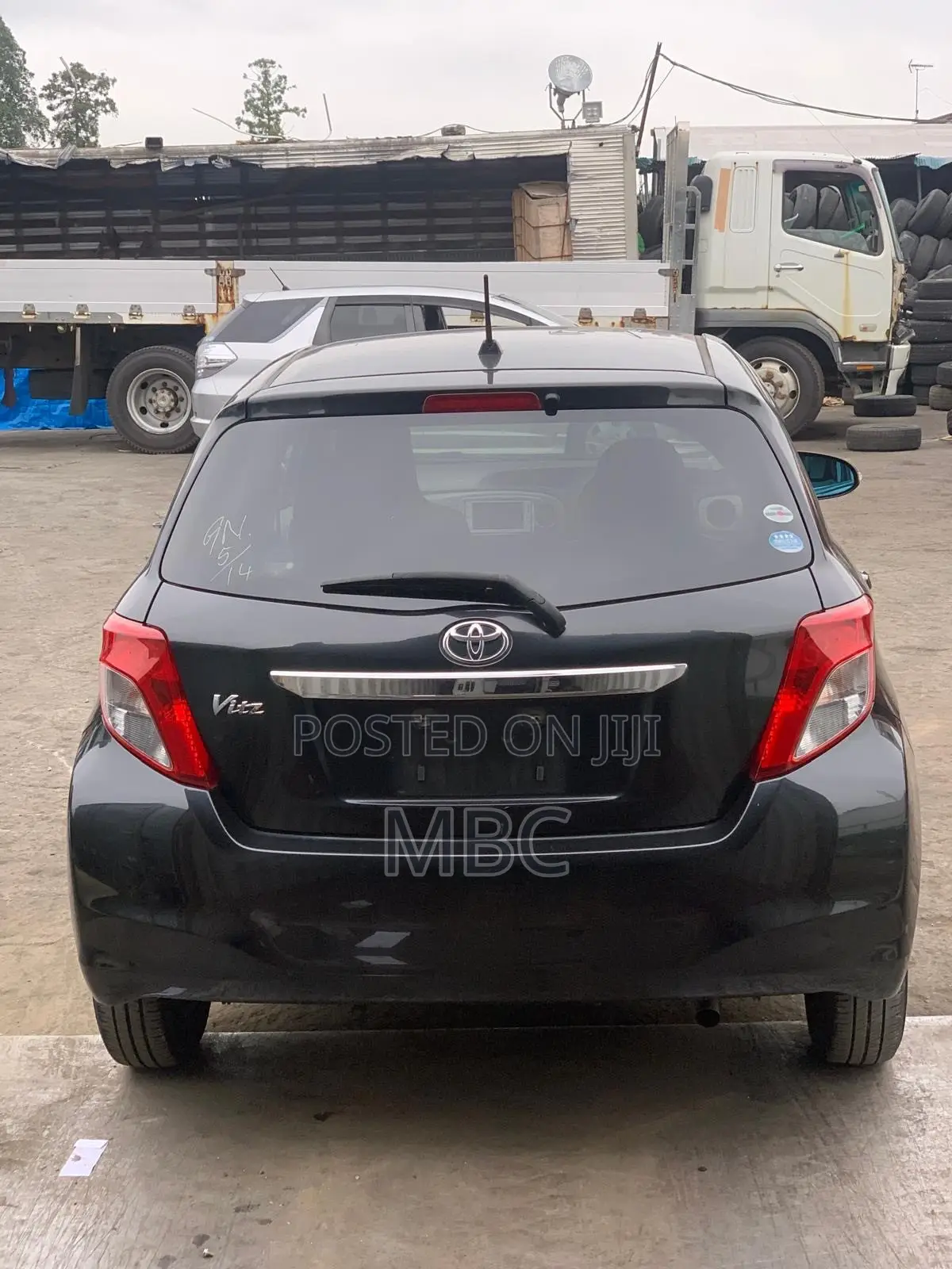 Toyota Vitz 2013 Black