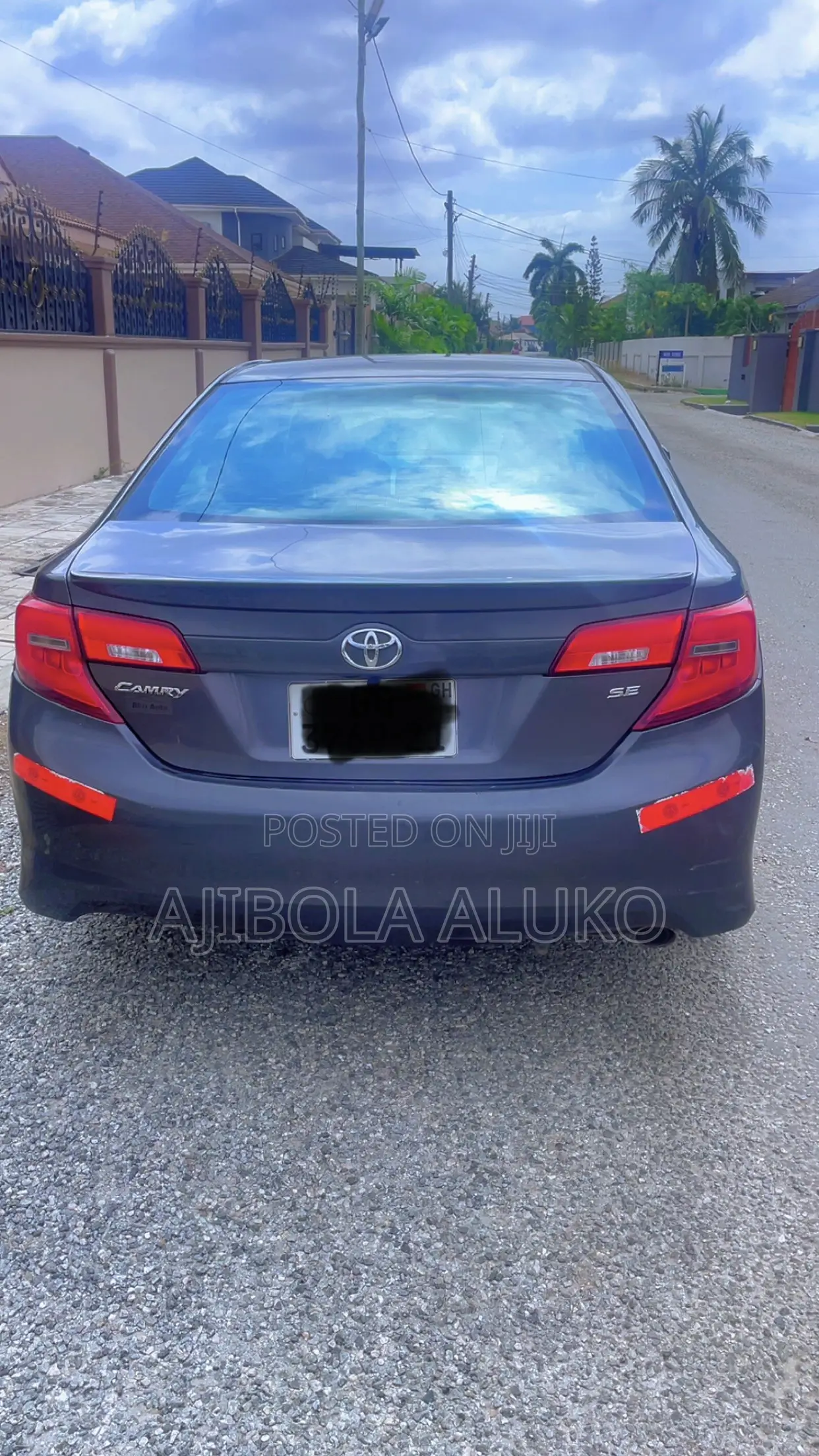 Toyota Camry SE 4dr Sedan (2.5L 4cyl 6A) 2014 Gray