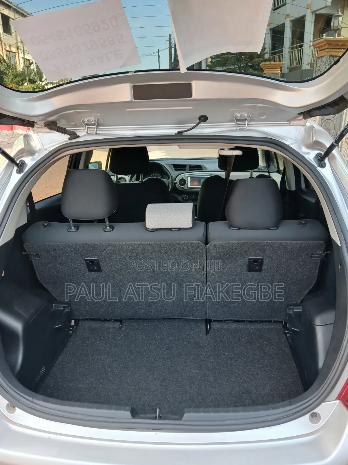 Toyota Vitz 1.3 FWD 5dr 2013 Silver