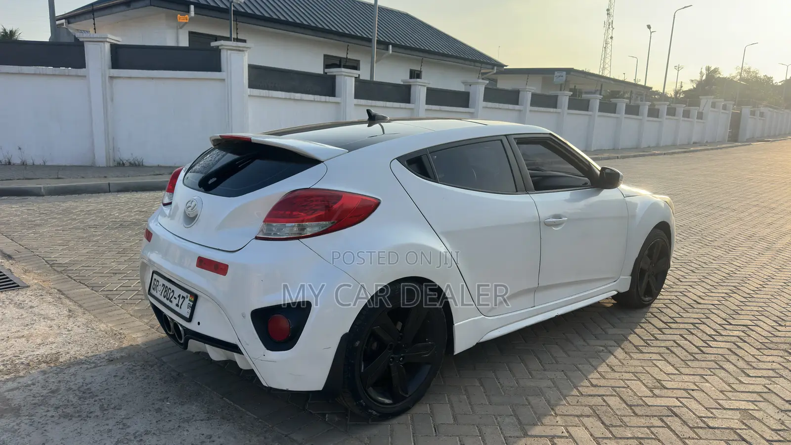 Hyundai Veloster Automatic 2012 White