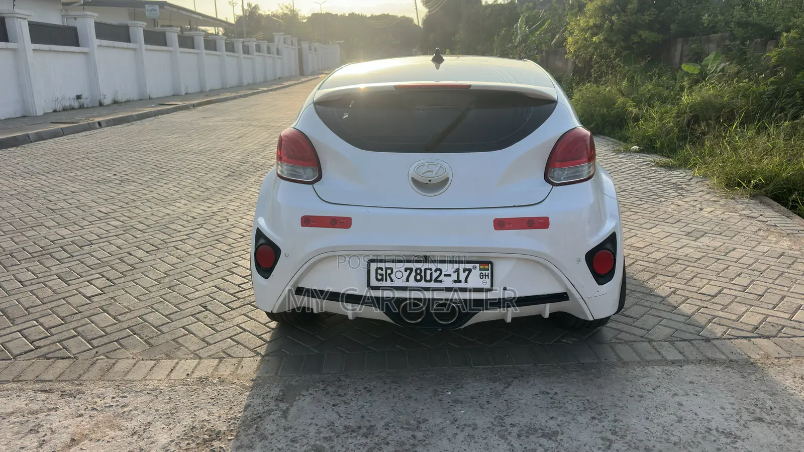Hyundai Veloster Automatic 2012 White