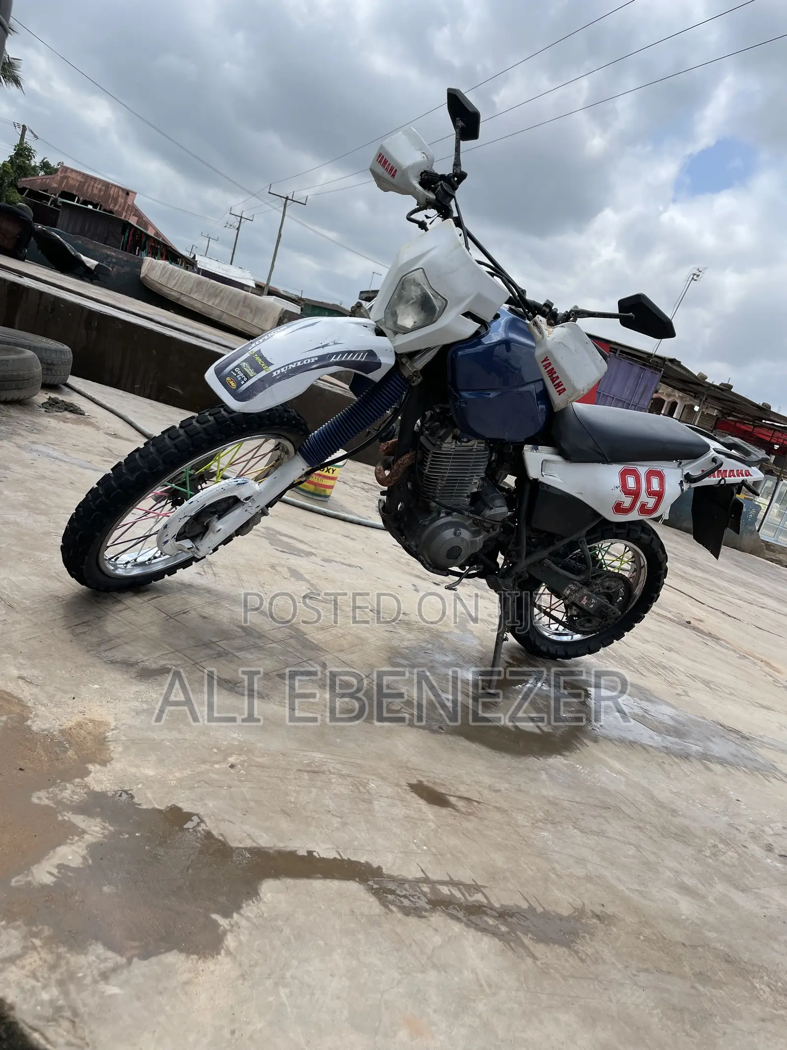 Yamaha 1998 White