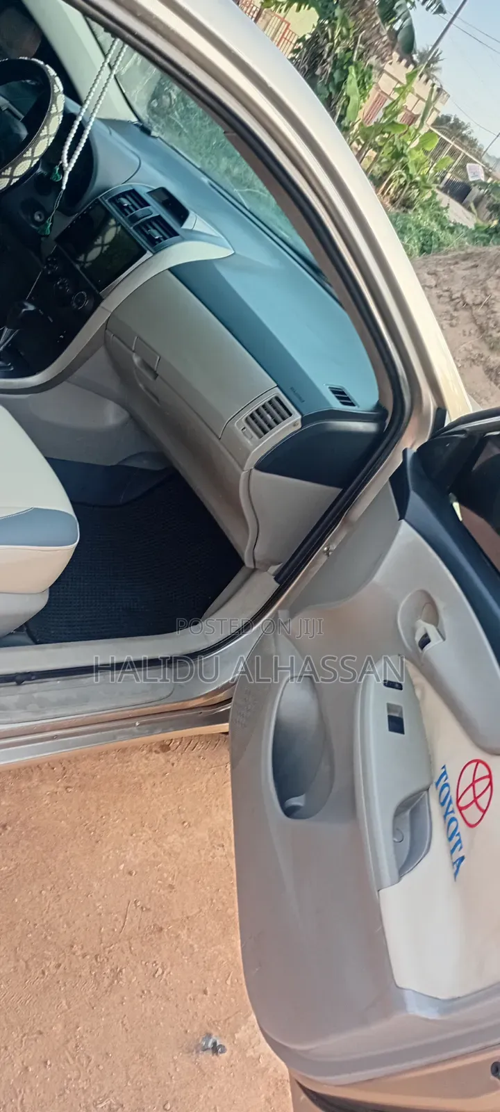 Toyota Corolla 2013 Silver