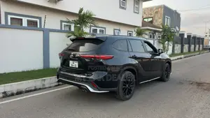 Toyota Highlander XSE AWD 2023 Black