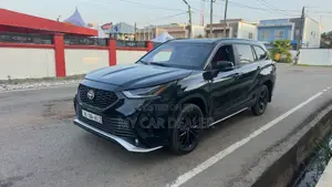 Toyota Highlander XSE AWD 2023 Black