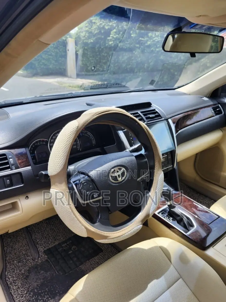 Toyota Camry 2016 Black