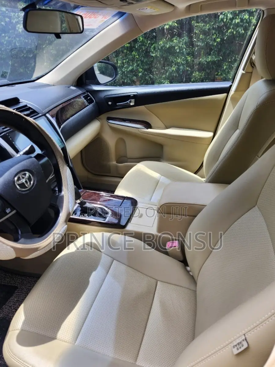 Toyota Camry 2016 Black