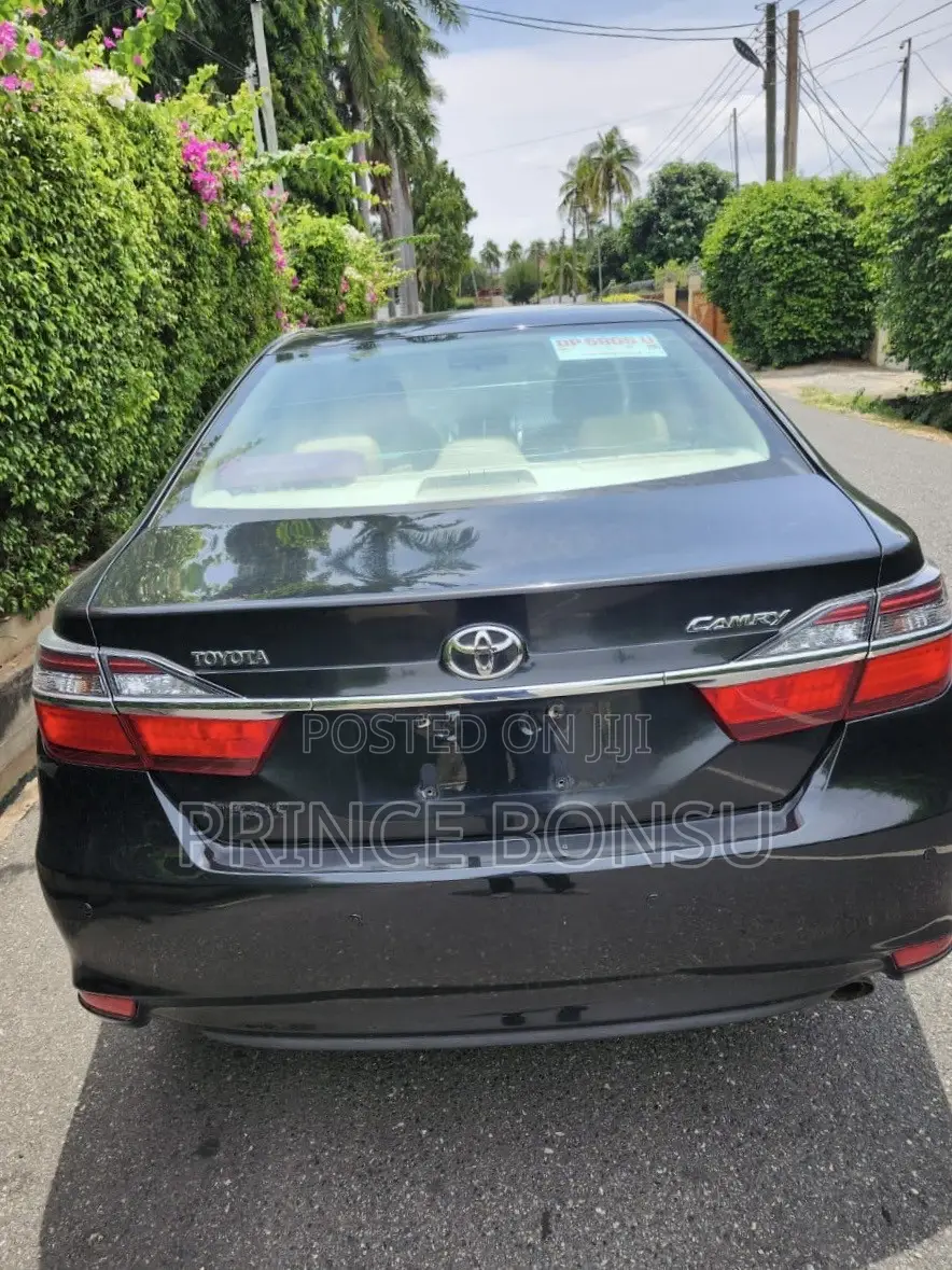 Toyota Camry 2016 Black