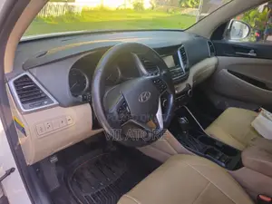 Hyundai Tucson Sport AWD 2017 White