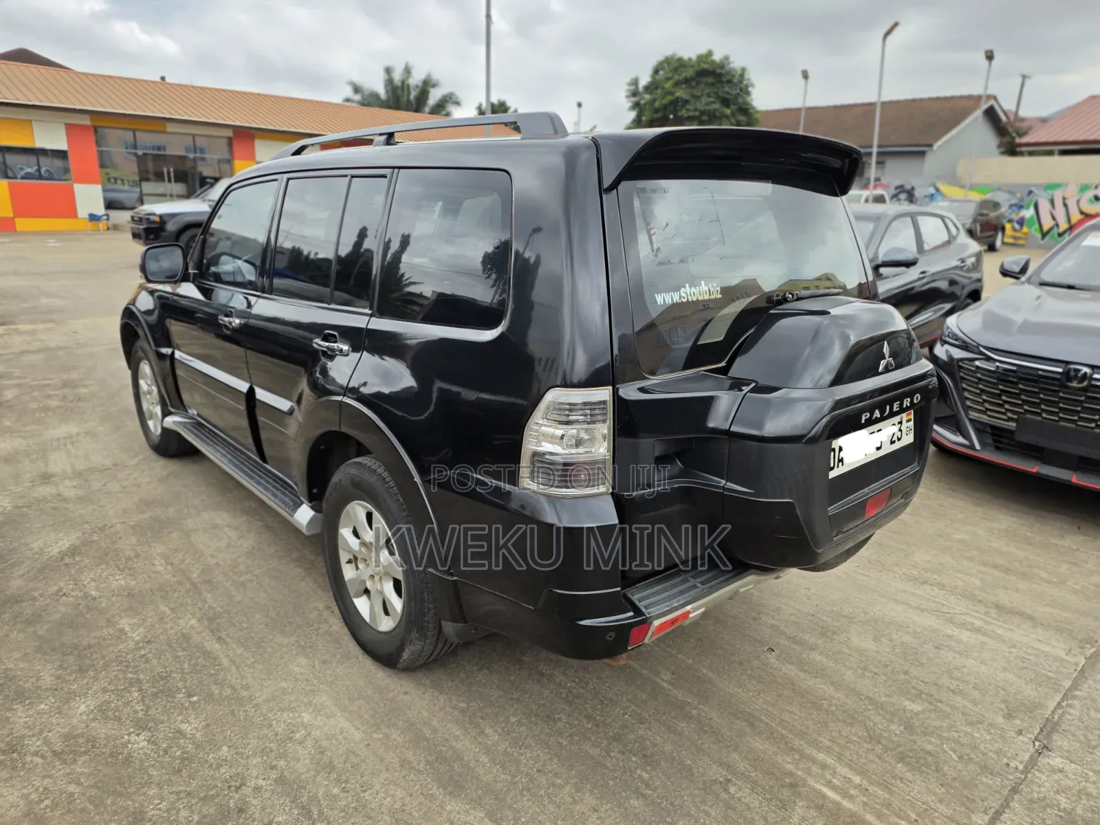Mitsubishi Pajero 2016 Black
