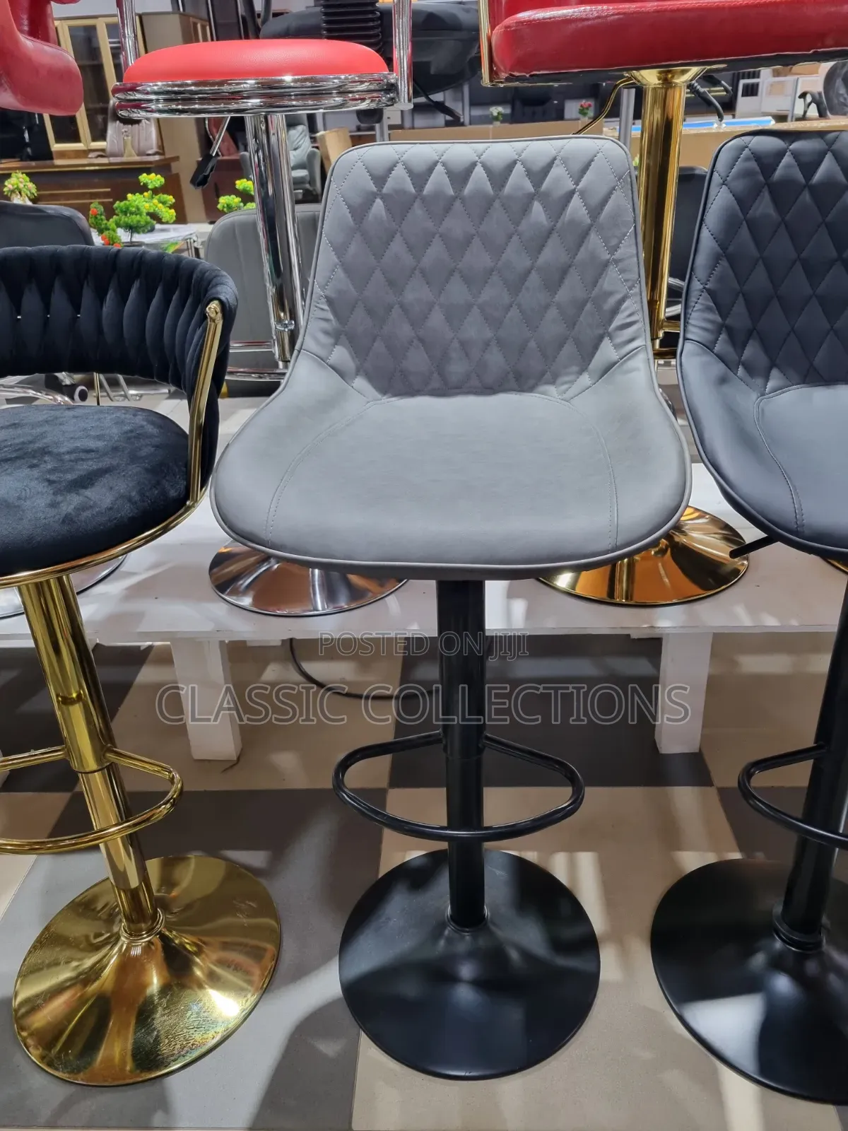 Bar Stool With Adjustable Matte Black Base