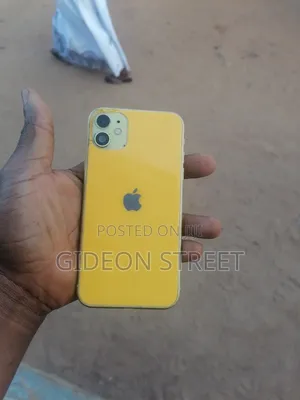 Apple iPhone 11 64 GB Yellow