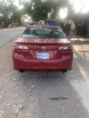 Toyota Camry 2014 Red