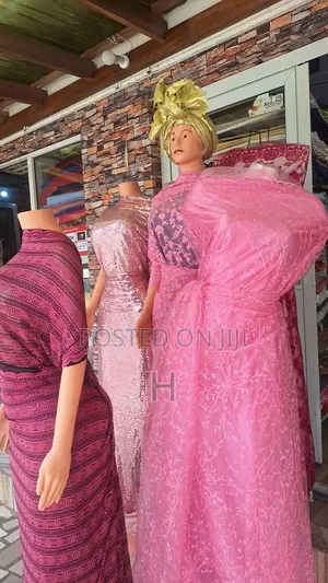 Lace in Fabrics