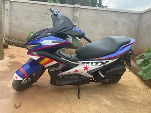 Yamaha Aerox 2022 Blue