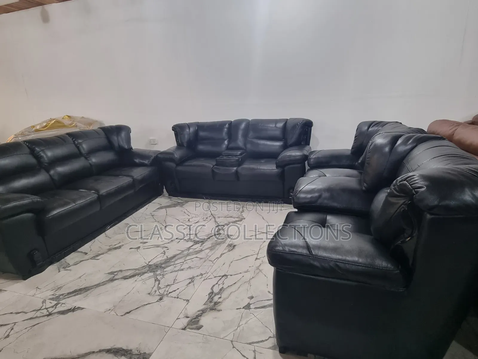 7-Seater Living Room Sofa Set With Built-in Console