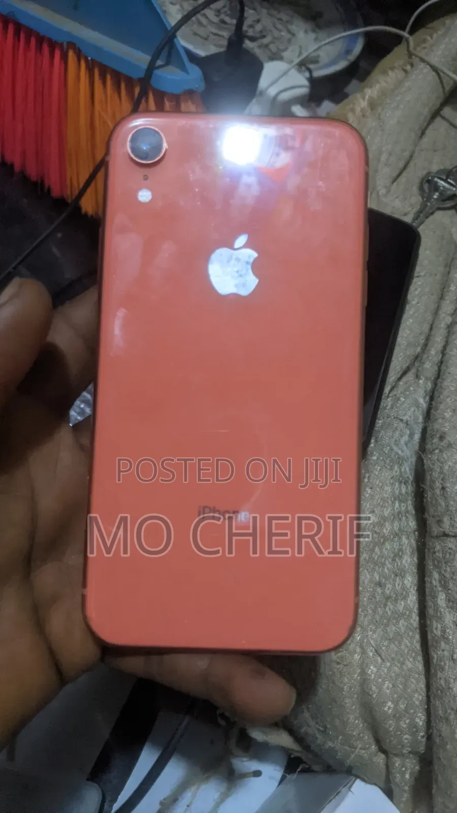 Apple iPhone XR 64 GB Red