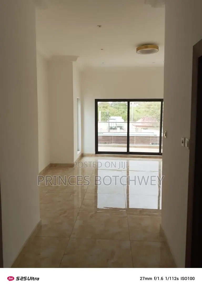 2bdrm Apartment in Ashongman Estates, Police Station for rent