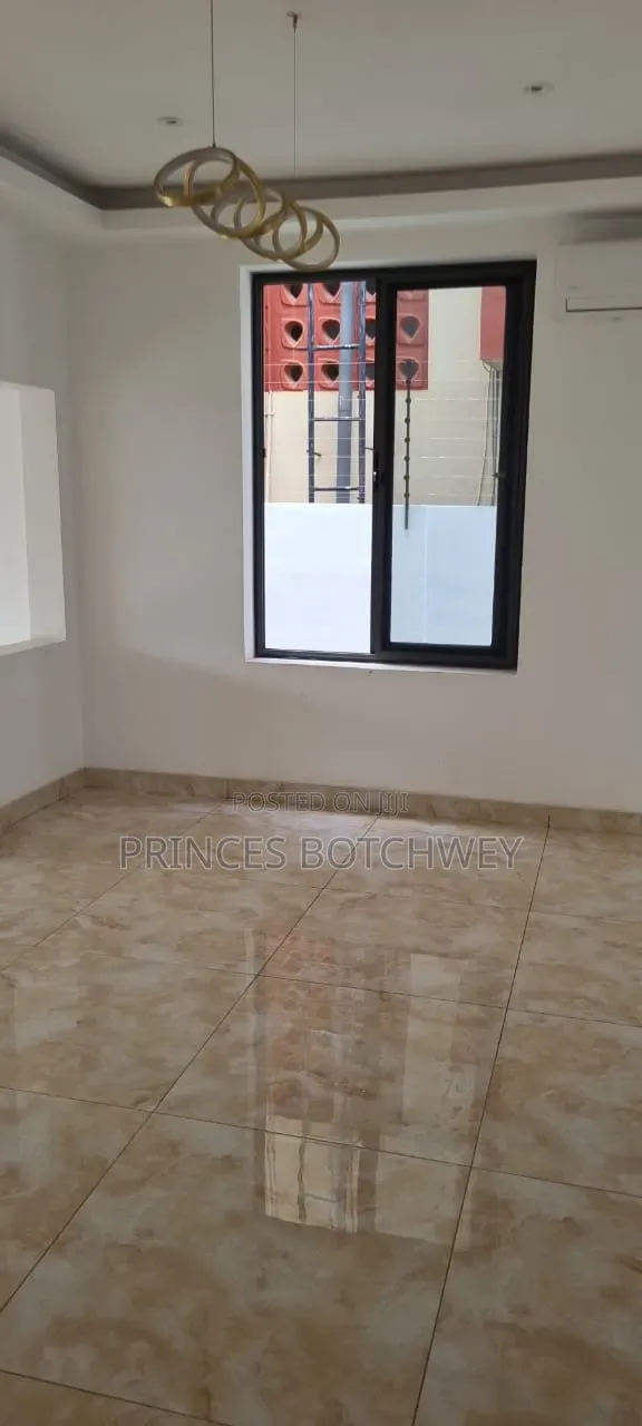 2bdrm Apartment in Ashongman Estates, Police Station for rent