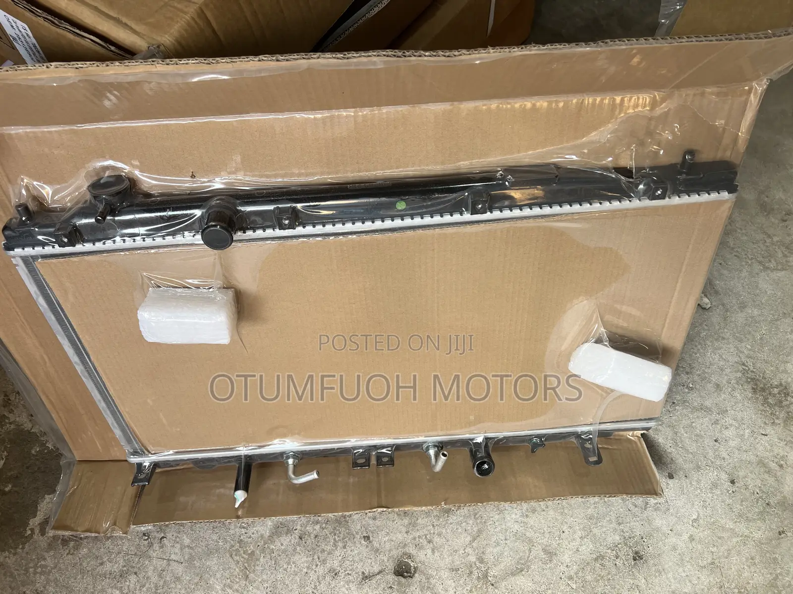 Honda Fit 2008 2009 2010 2011 2012 2013 Radiator (Water Tank)