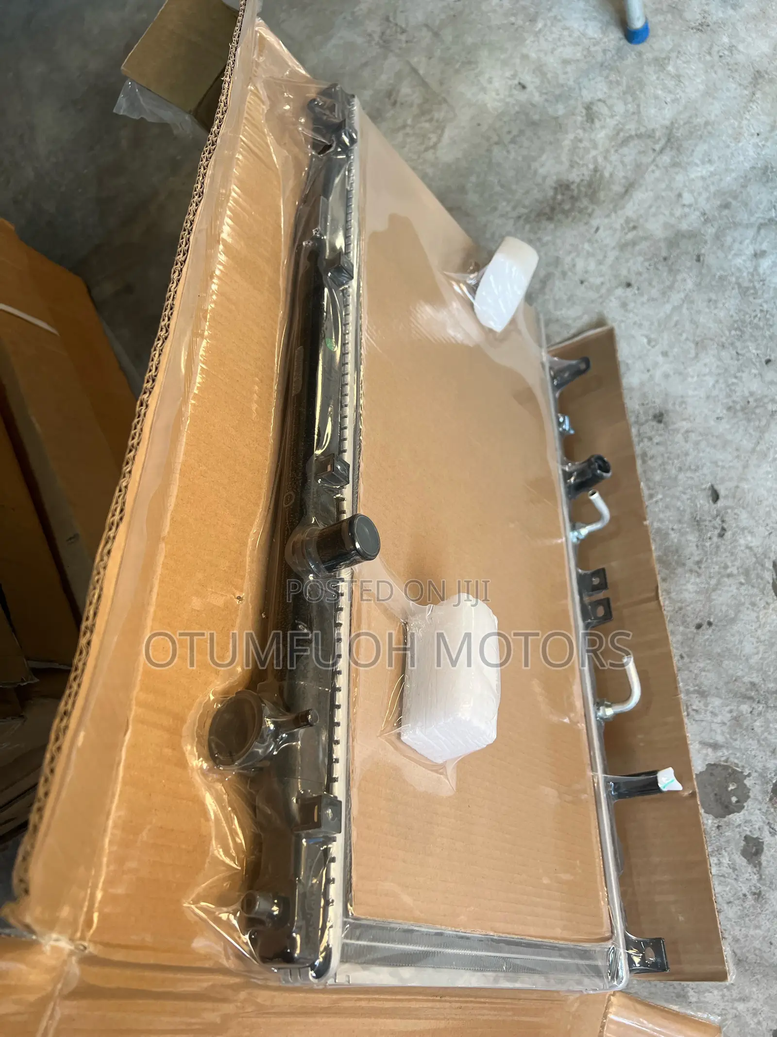 Honda Fit 2008 2009 2010 2011 2012 2013 Radiator (Water Tank)