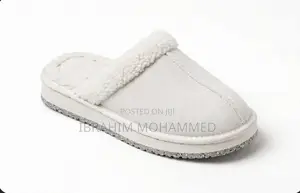 White Cozy Indoor Slipper - Soft Fur - Unisex
