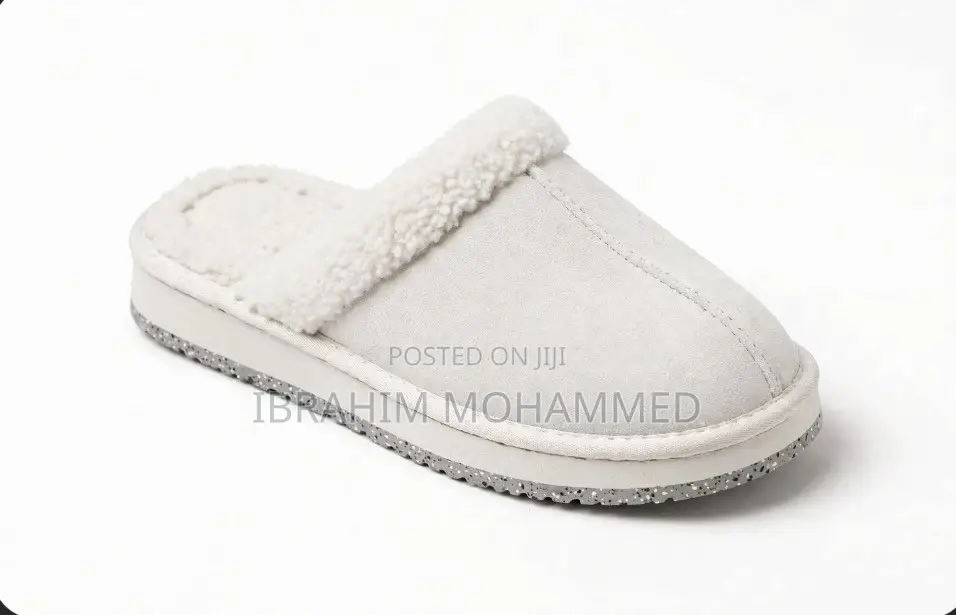 White Cozy Indoor Slipper - Soft Fur - Unisex