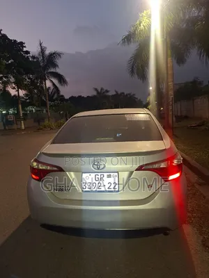 Toyota Corolla 2016 Silver